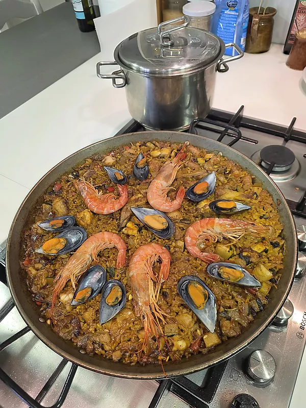 Culinary Experience with a Chef: Paella and Tapas