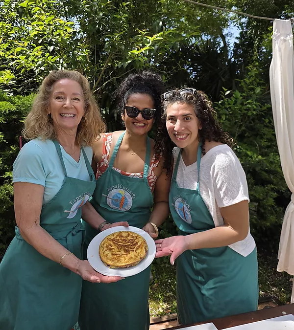 Culinary Experience with a Chef: Paella and Tapas