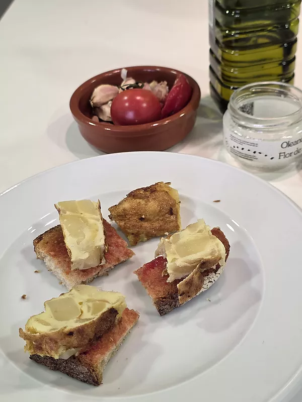 Culinary Experience with a Chef: Paella and Tapas