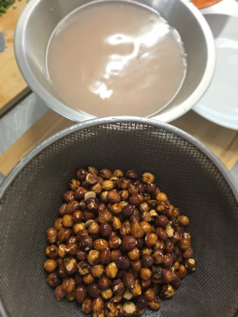 BEBIDA VEGETAL De AVELLANAS (La base de todo remojo previo)