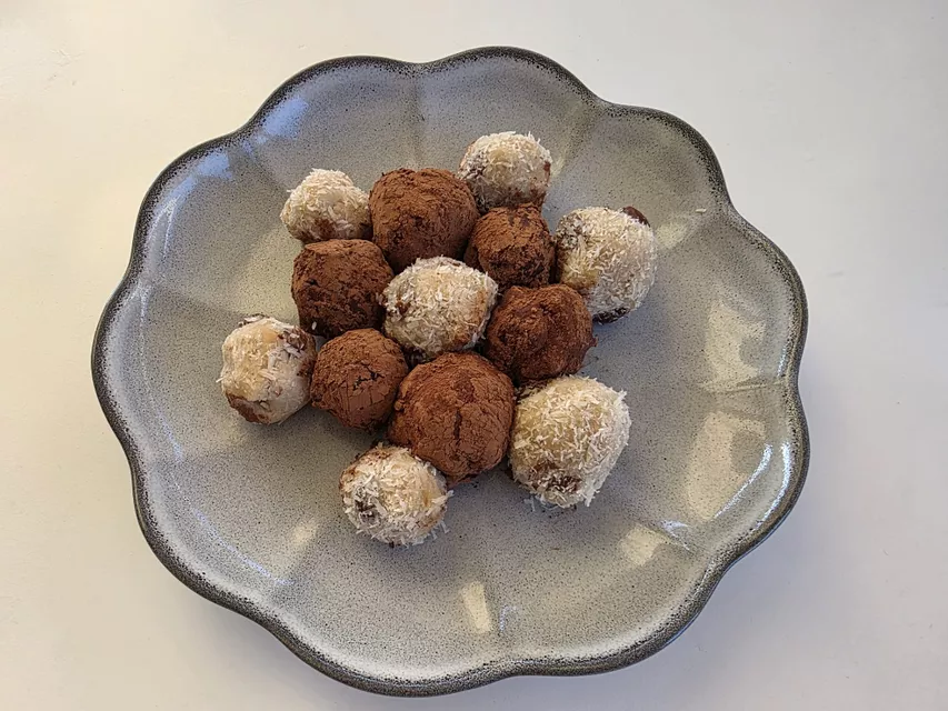 Boletes de coco i cacau (recepta halwa)